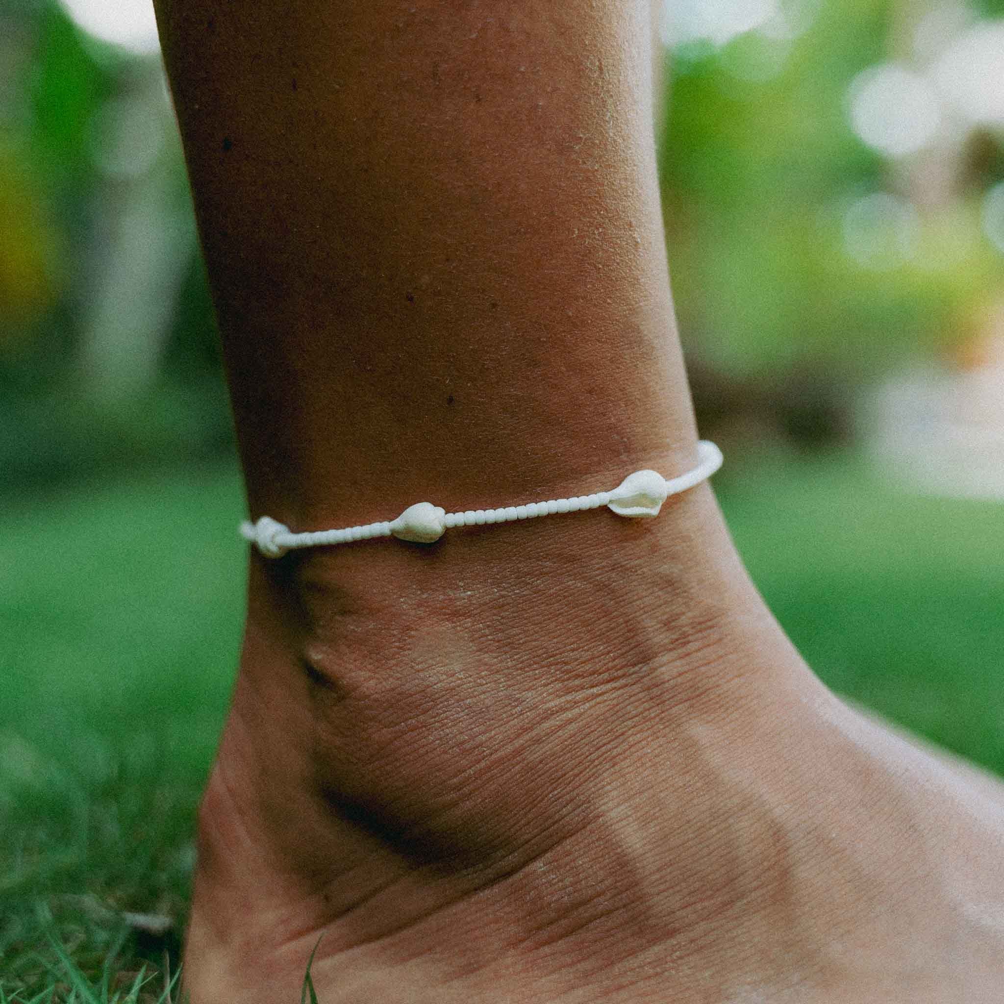 Giada Rahayu Shell Beaded Surf Anklet