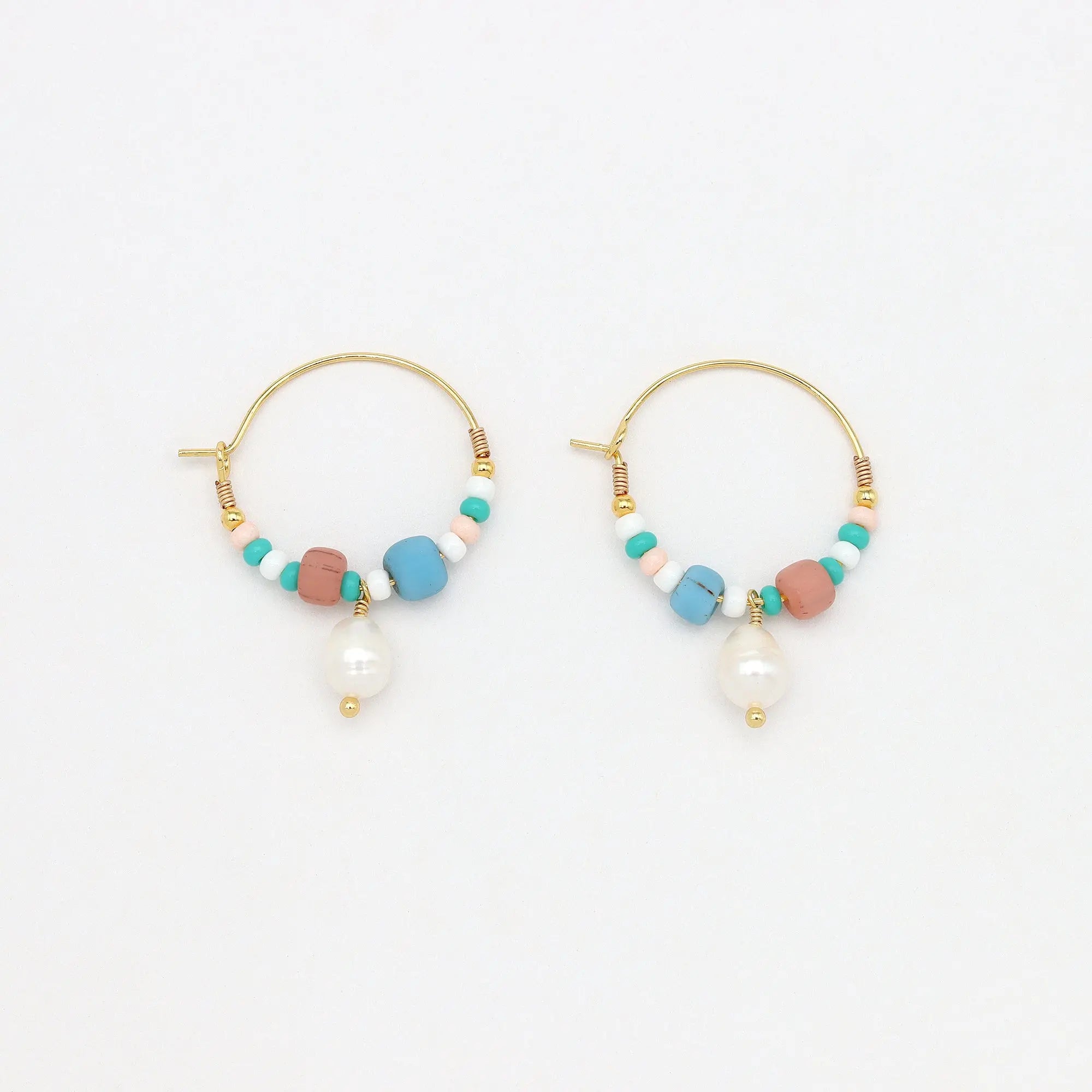 Giada Pecahan Wire Hoop Earrings