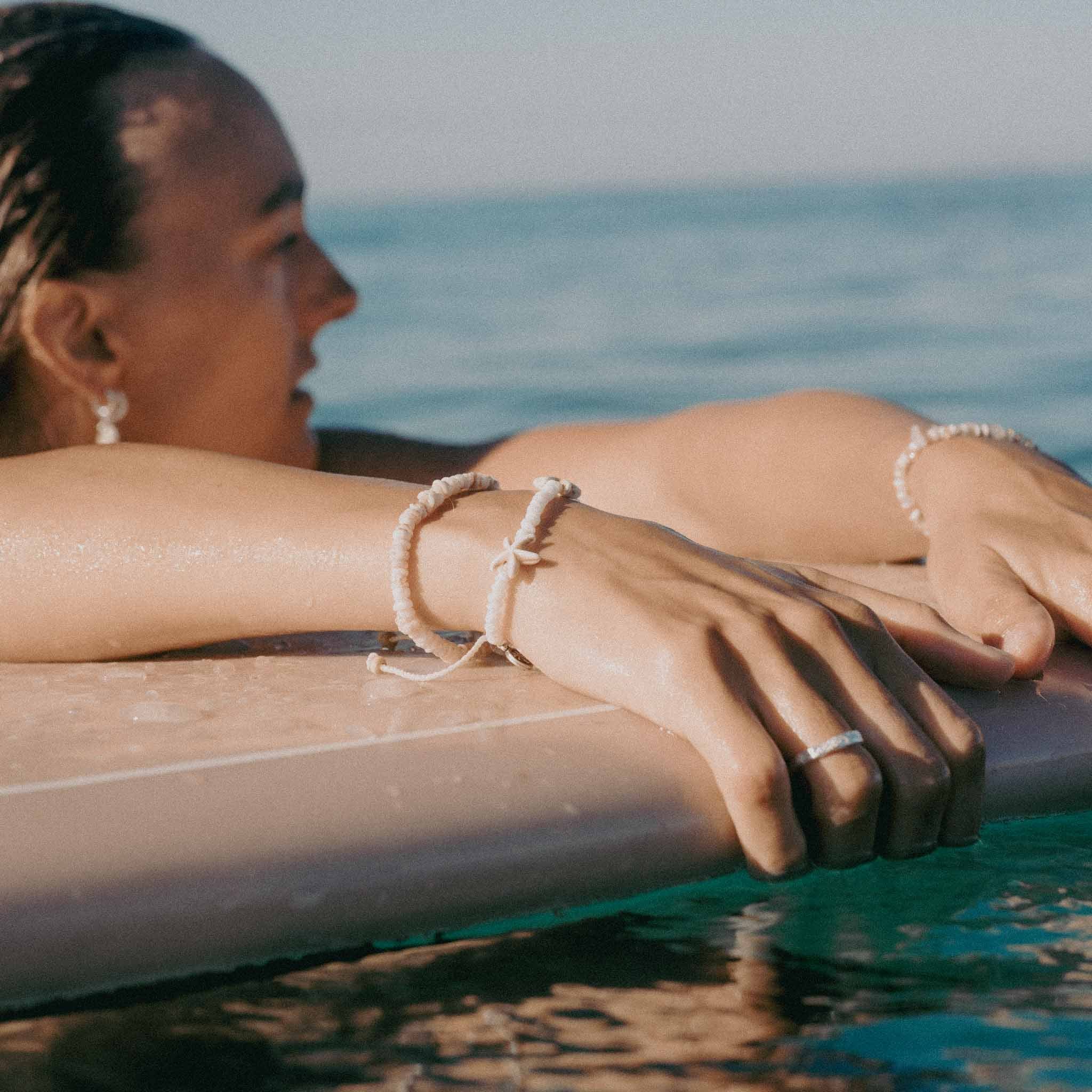 Enu Island Shell Bracelet