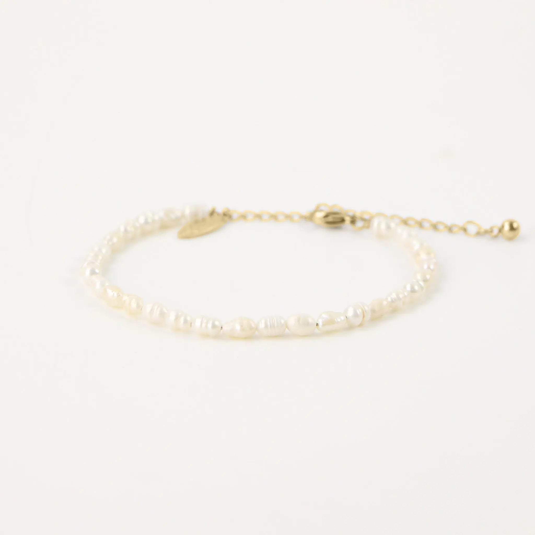 Pearl and Gold Bracelet Set