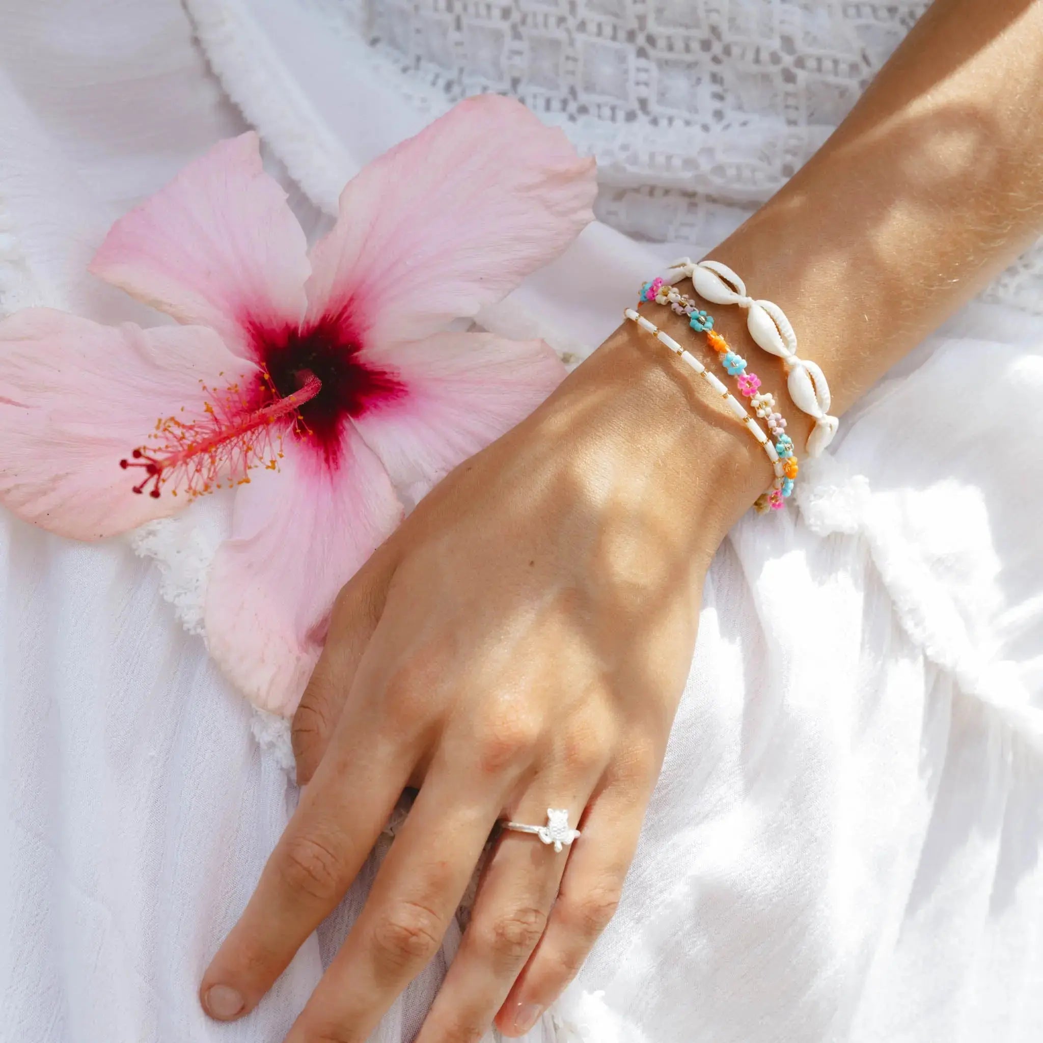 Beach Daisy Trio Bracelet Set